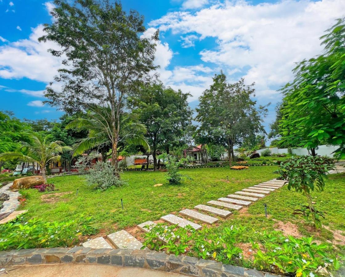 Xa Nhu Lam Ho Coc Park & Resort מראה חיצוני תמונה