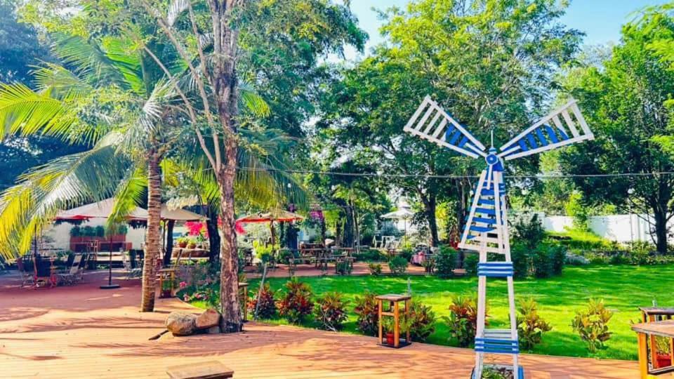 Xa Nhu Lam Ho Coc Park & Resort מראה חיצוני תמונה