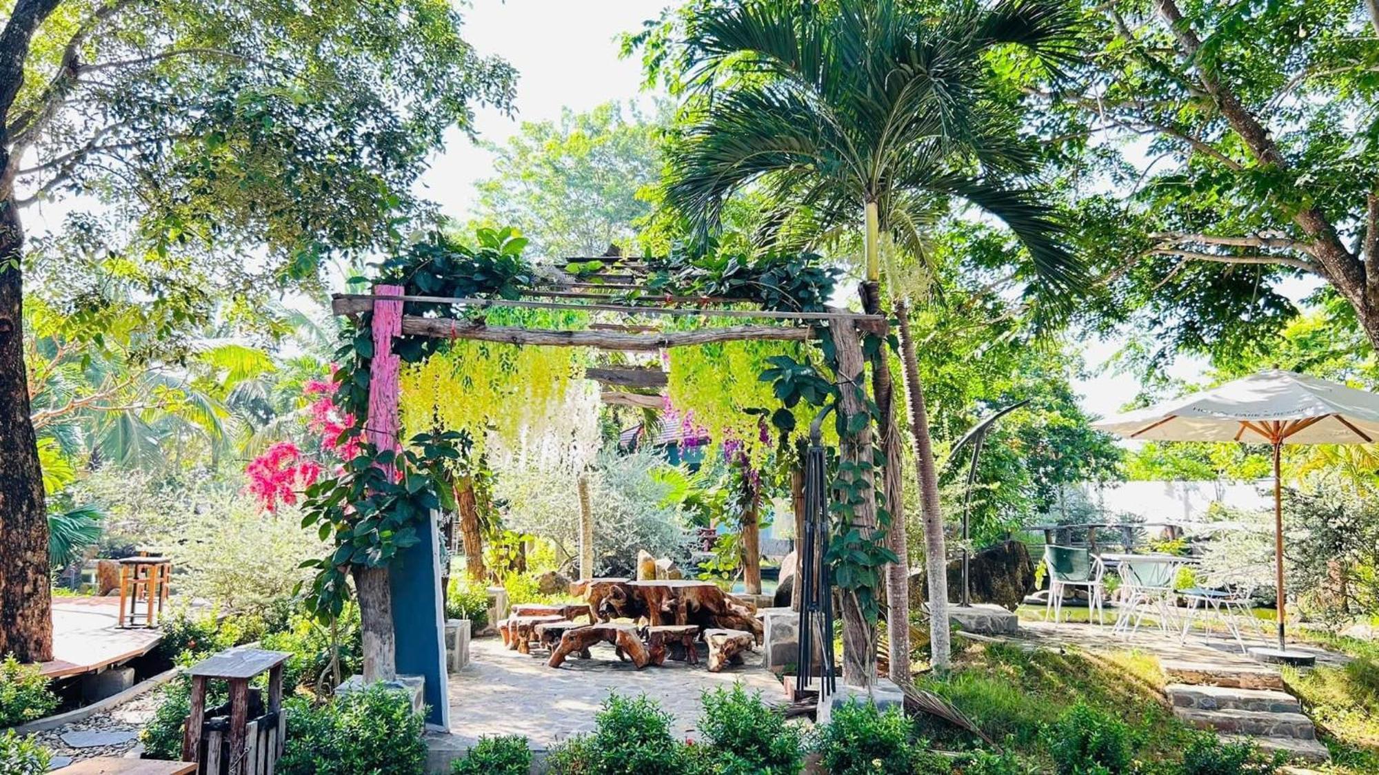 Xa Nhu Lam Ho Coc Park & Resort מראה חיצוני תמונה